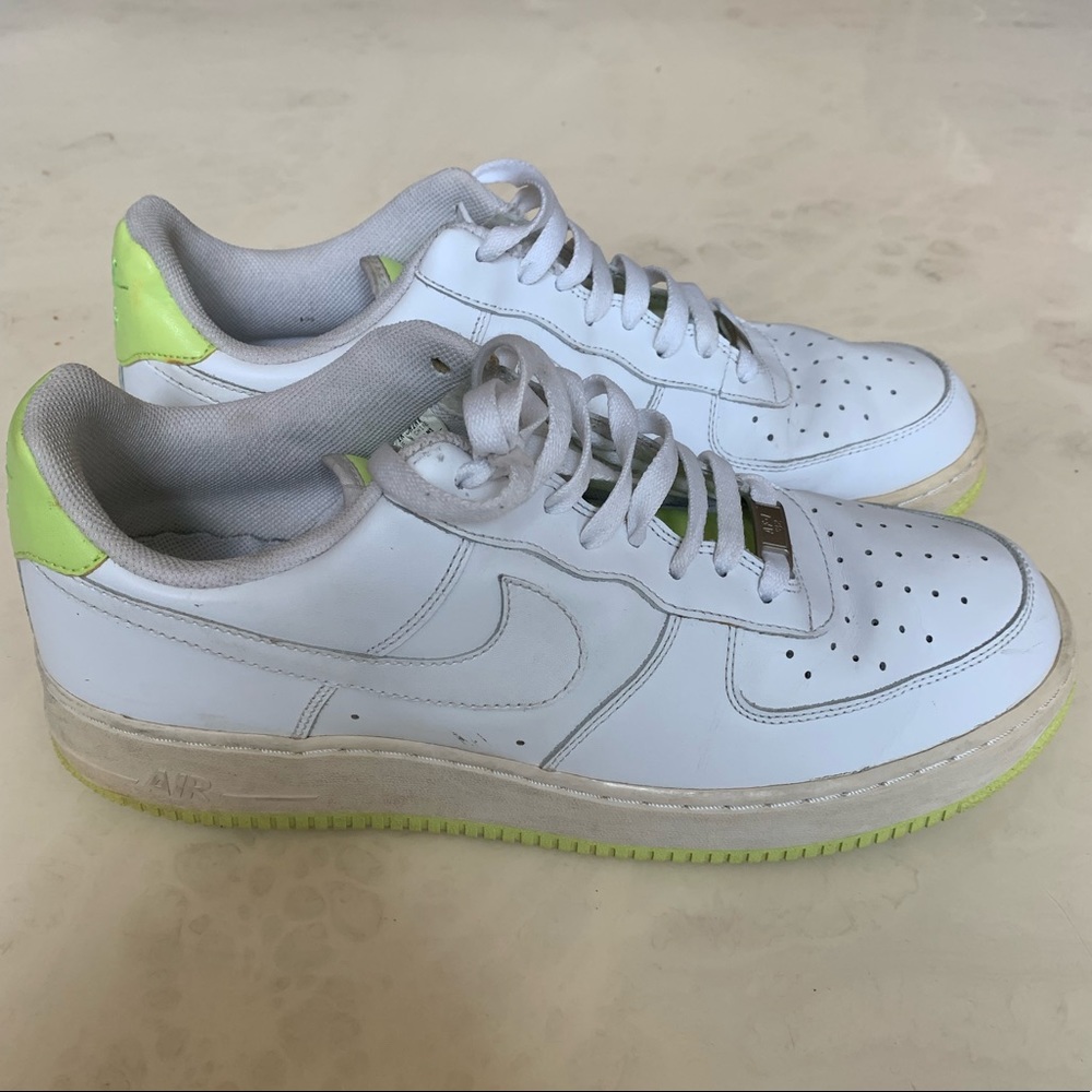 Nike Air Force 1 White and Green Men Size 11.5